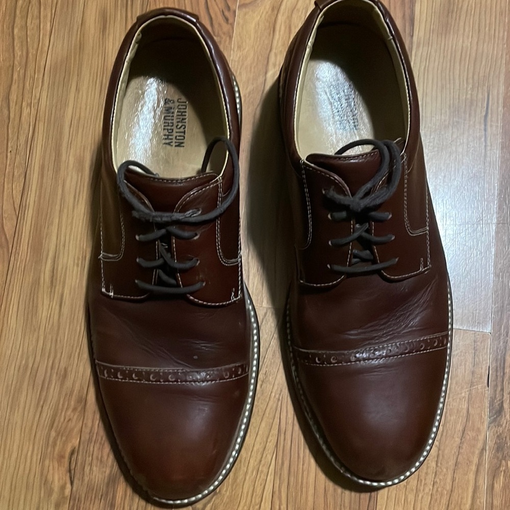Johnston & Murphy men’s shoes size 8.5